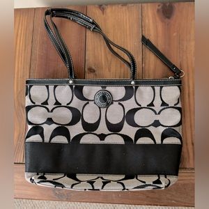 Coach monogram purse